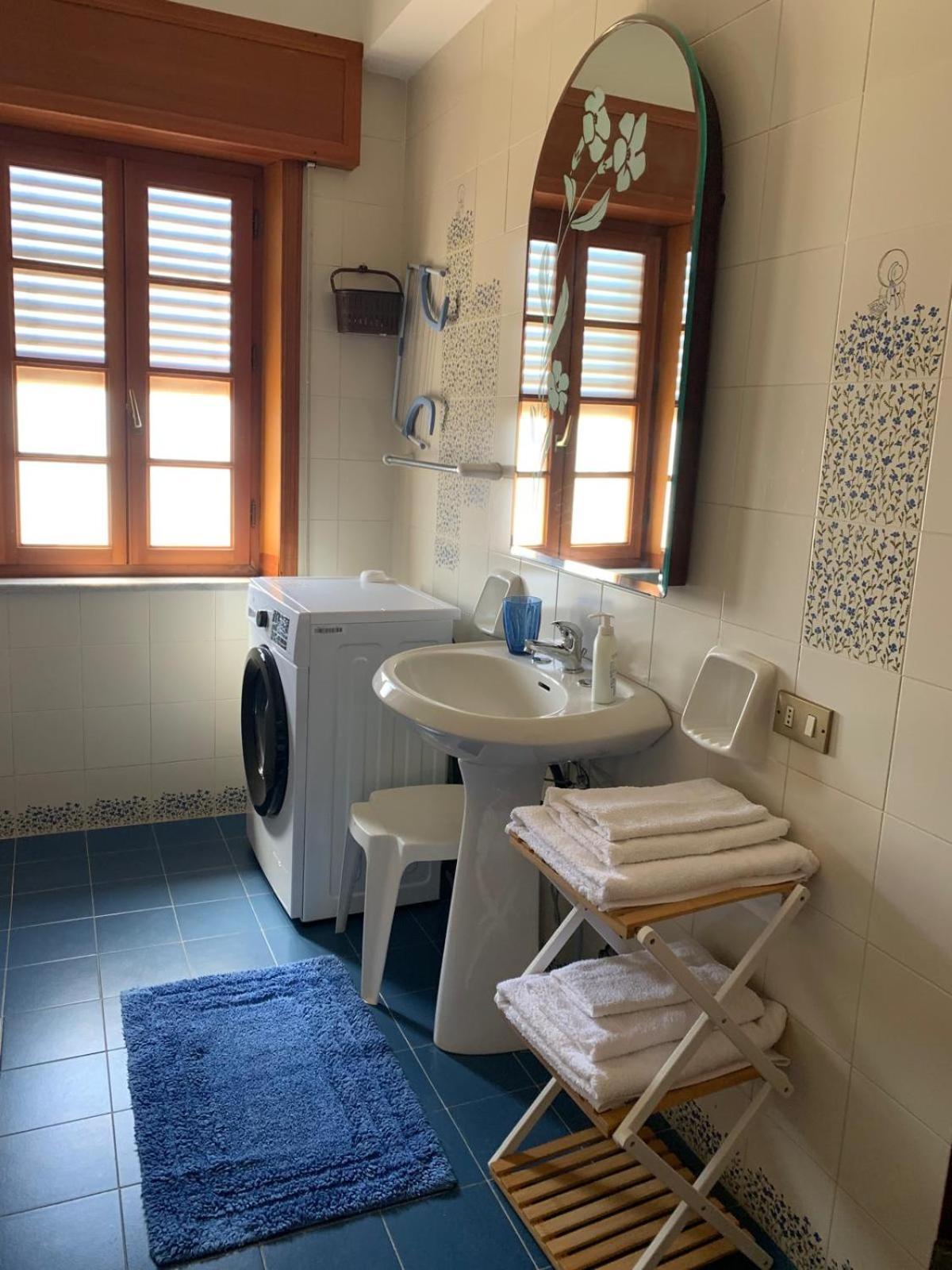 Casa Vacanza Torre Di Mezzo - Tramonto Marausa Bagian luar foto